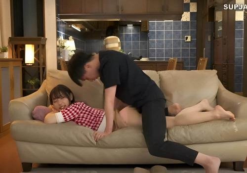 Chị gái đồng ý để em trai thoải mái đút sâu vào lồn